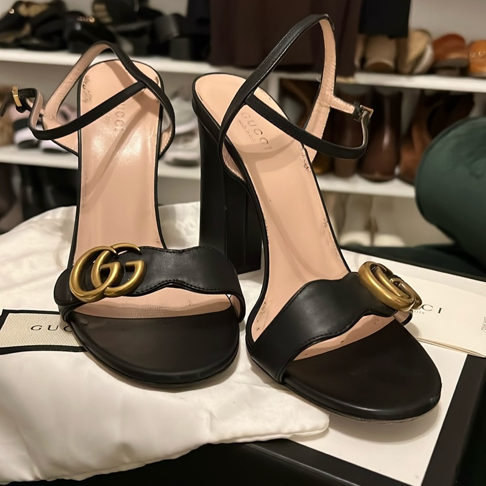 Gucci Black GG classic heels
